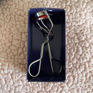 COPY - Kevyn Aucoin lash curler